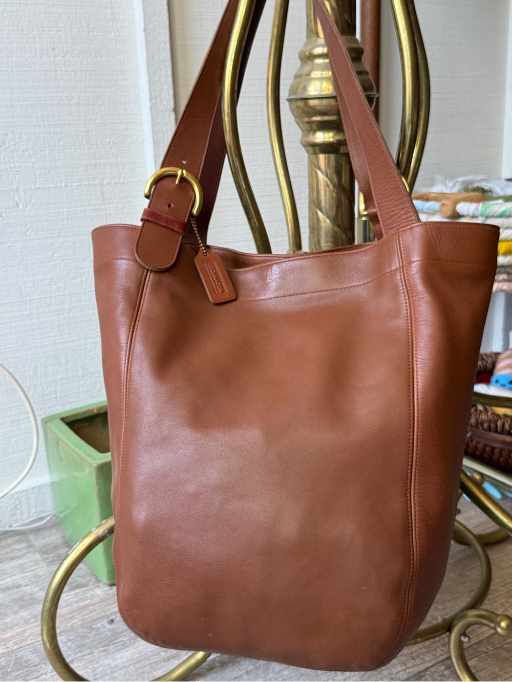 VTG Coach SoHo Bag | British Tan | Well Loved | Holds It All - Picture 3 of 14
